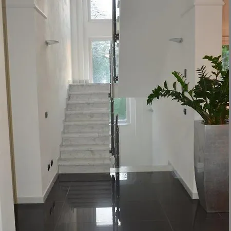 Villa Raffaela Camaiore